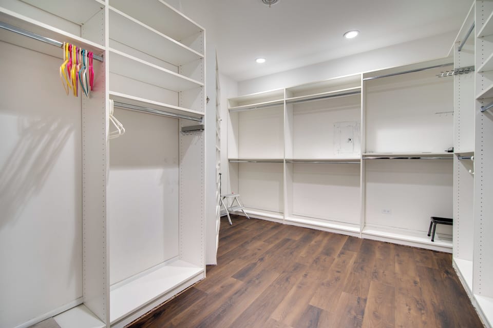 Walk-In Closet | Upper Level