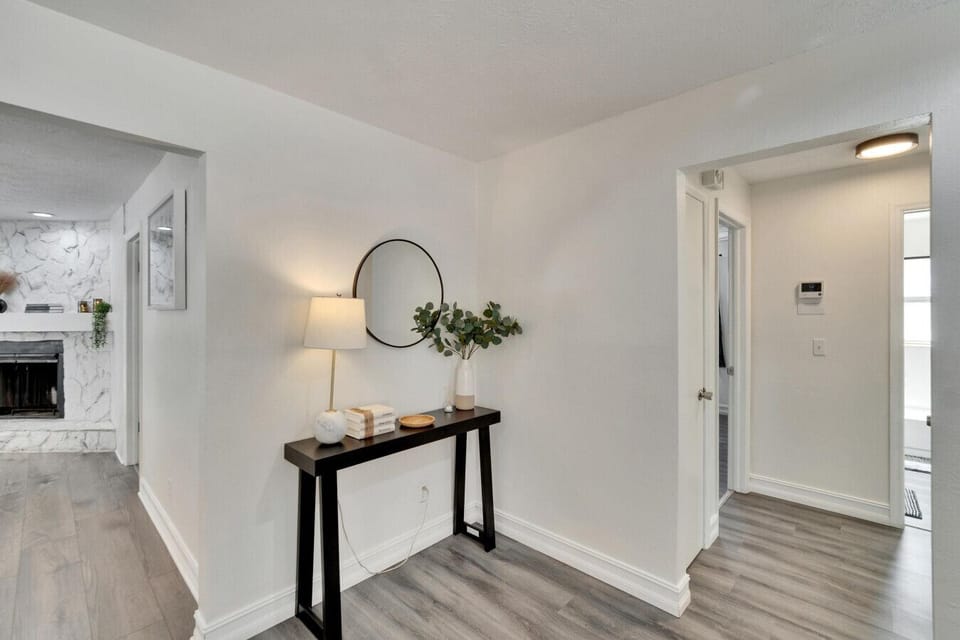 Bright and inviting entrance