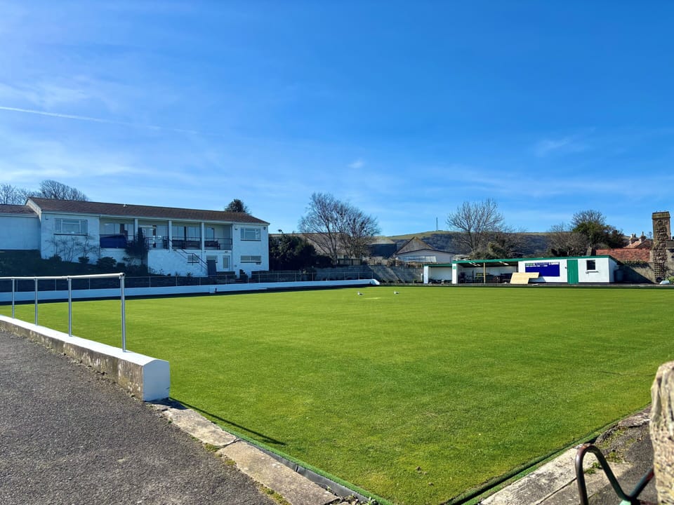 Bowling green