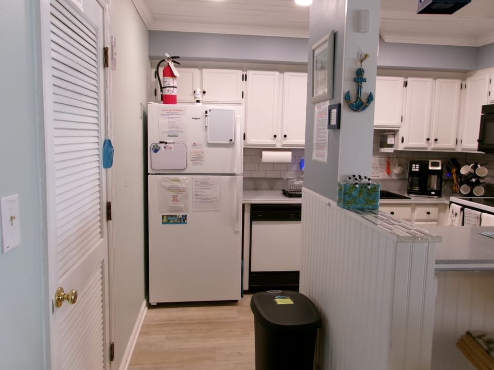 Hall to Kitchen