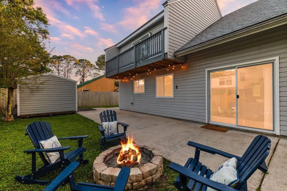 Experience enchanting evenings with our illuminated outdoor space, offering a fire pit and ambient lighting for the perfect nightcap.