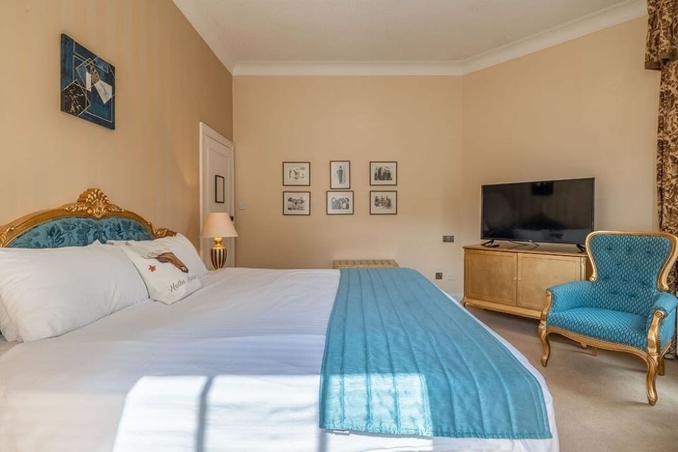 Stretch out and enjoy extra space to truly recharge.