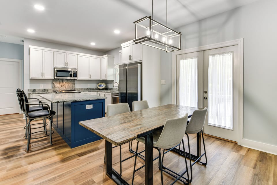 Pass Christian Vacation Rental | 3BR | 2BA | Stairs Required | 1,475 Sq Ft