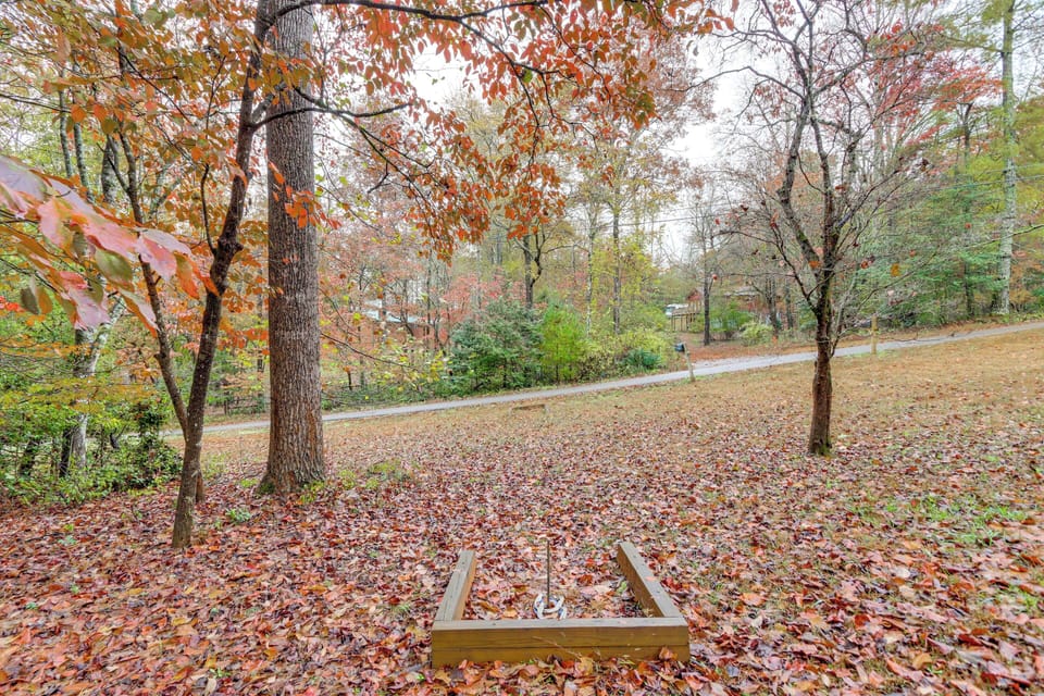 Exterior | Horseshoes