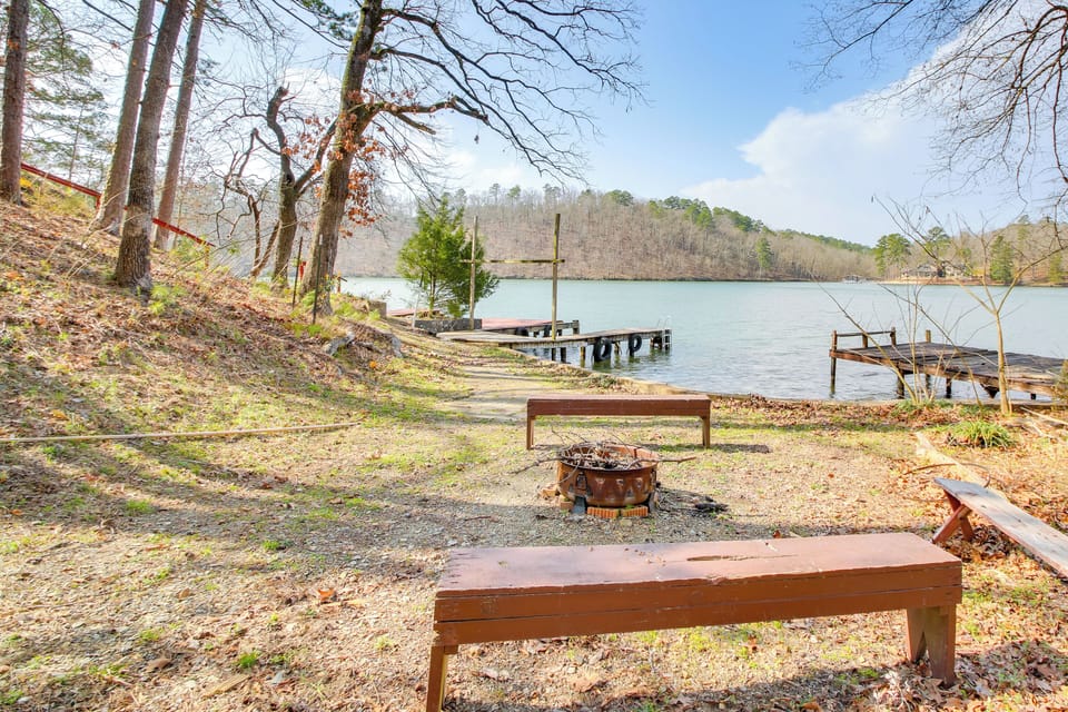 Fire Pit | Boat Slip | Lake Hamilton Views & Access
