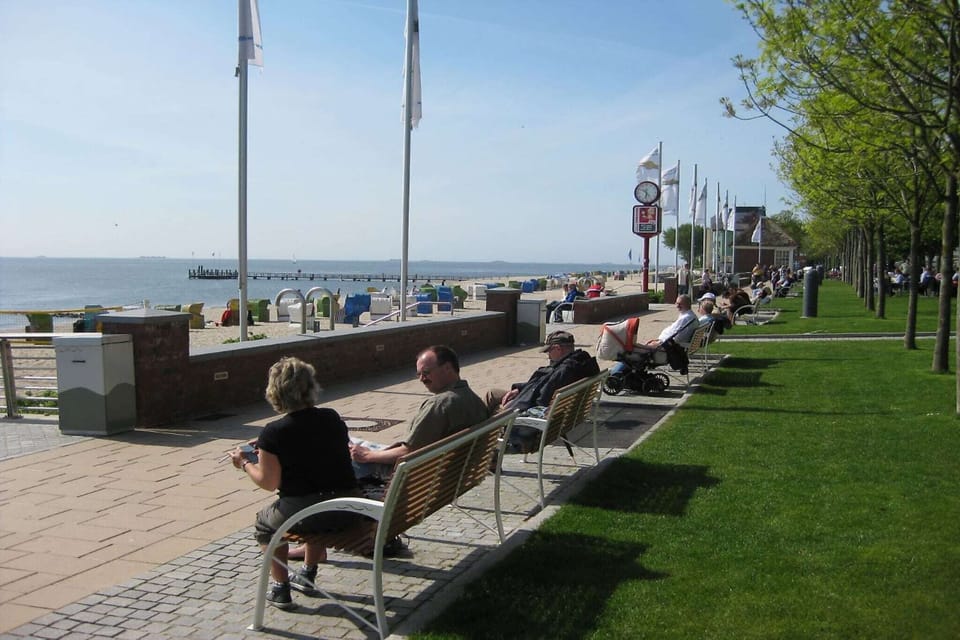 Surroundings [summer] (1-5 km)