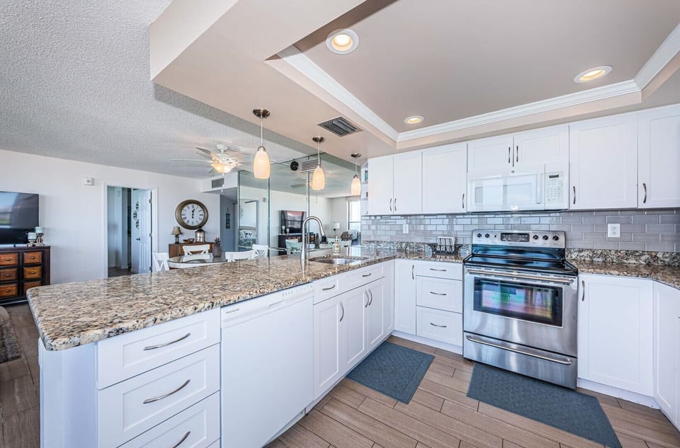 13-web-or-mls-Kitchen 1-3