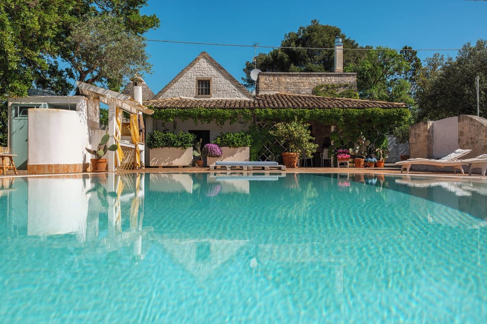 Beautiful trullo, 10m x5m private pool. Outside pizza oven and barbecue