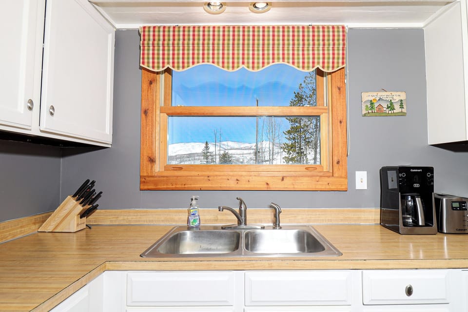 Kitchen w/View