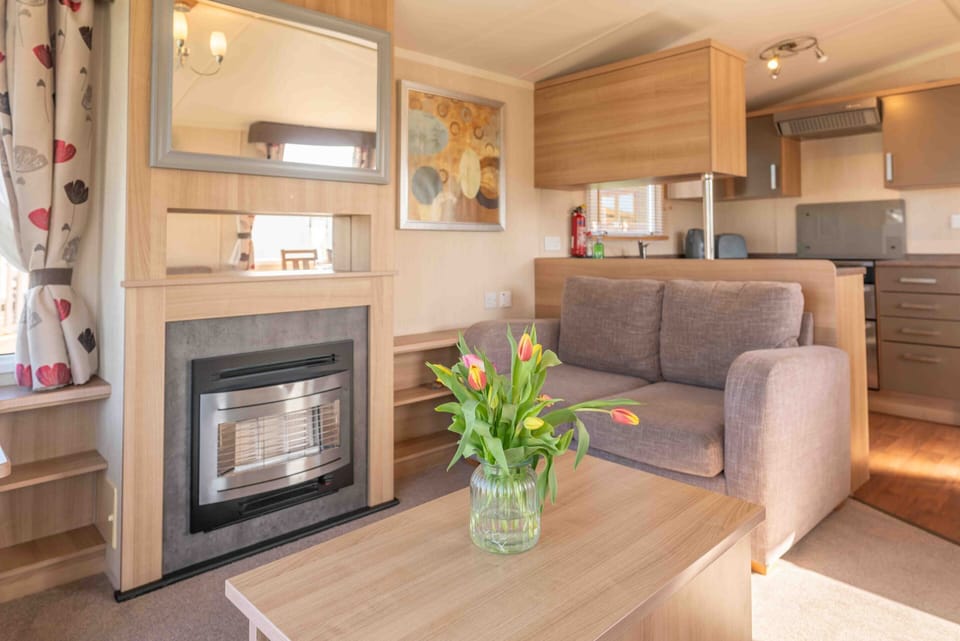 Living Room / Lounge