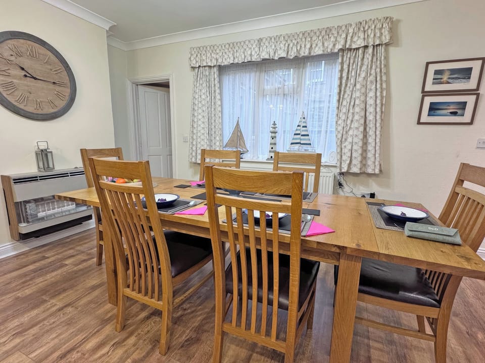 Dining room | Seaview Cottage, Amble