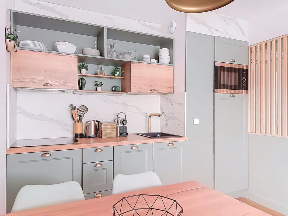 Kitchen / Dining Room