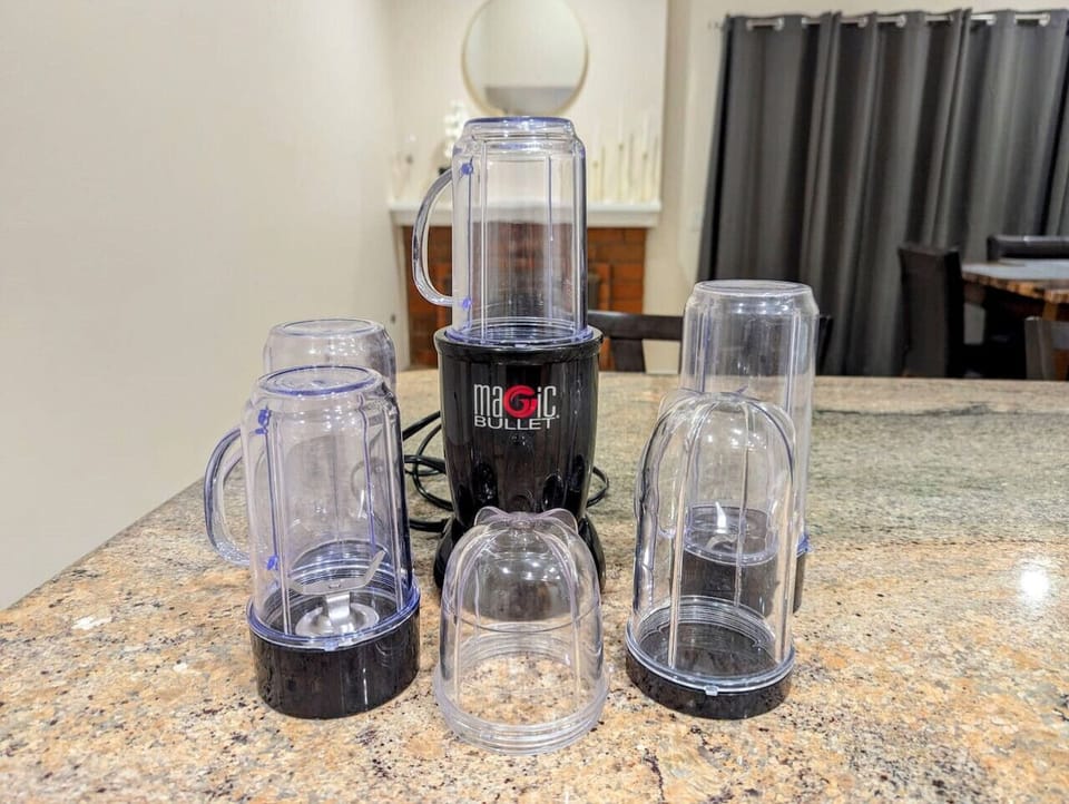 Whip up a quick and delicious breakfast smoothie with our Magic Bullet—perfect for a fresh and energizing start to your day!