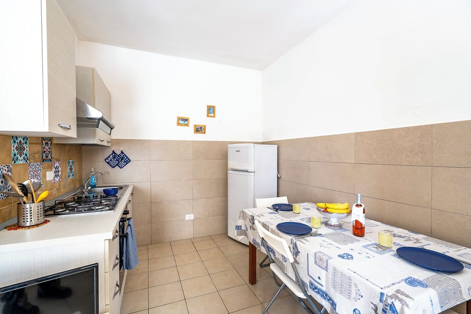 Kitchen and dining area