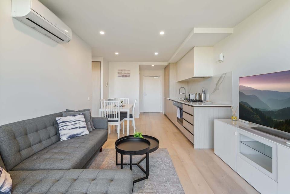 Living Area/Dining Area/Kitchen