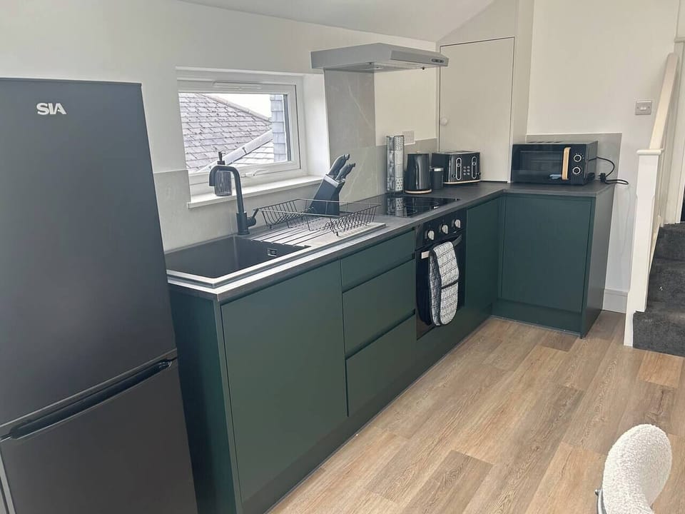 2d3b2c19-8b4f-4323-9f10-6704823cd6b5