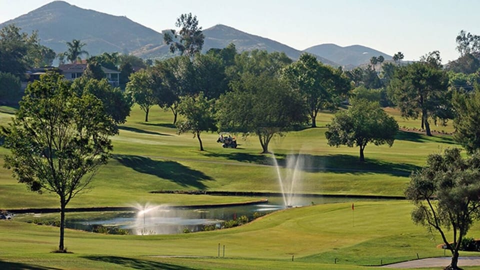  Canyon Lake Golf Club – a golfer’s dream nestled within the Canyon Lake community, this scenic public course is open to all.