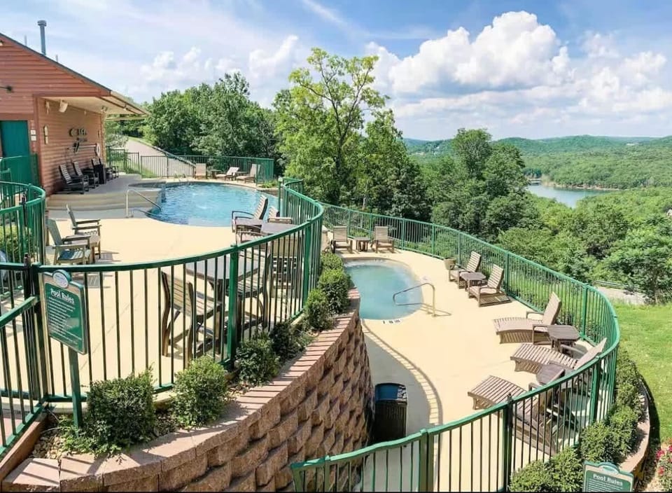 One of the most beautiful pools in this area.  Double pools overlooking one of the most beautiful views in Branson. 