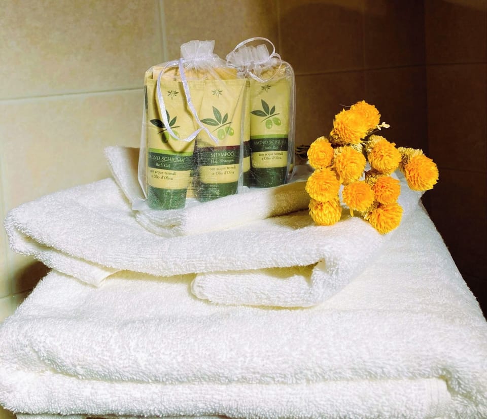 Bathroom amenities