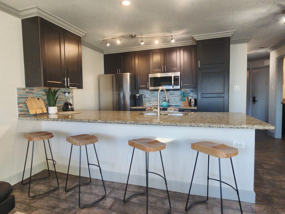 4 bar stools for dining