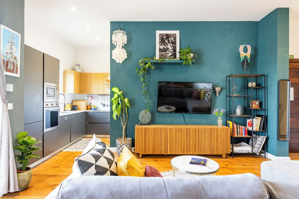 Living Room/ Kitchen