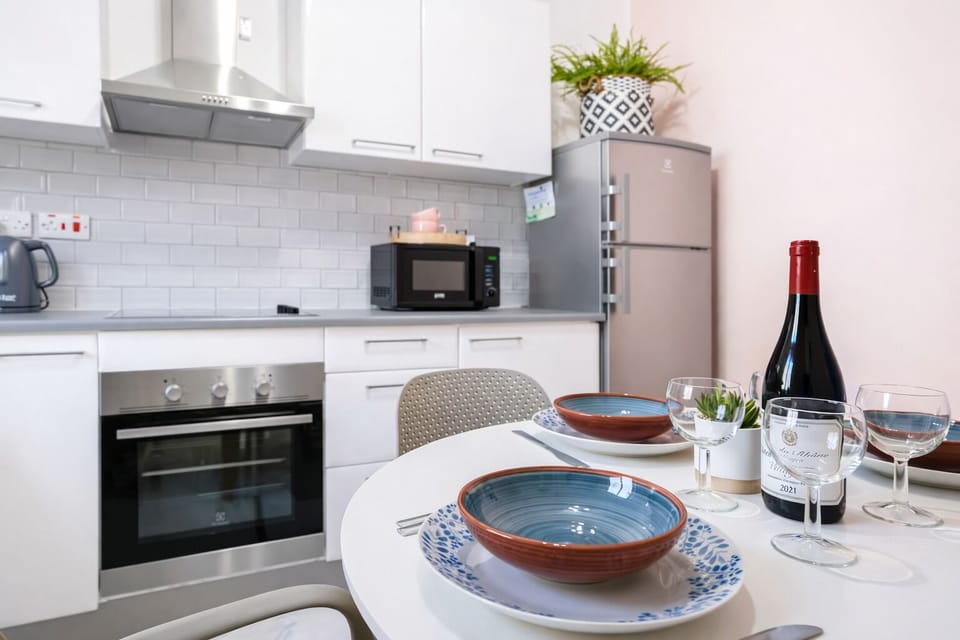 PH bright kitchen (2)