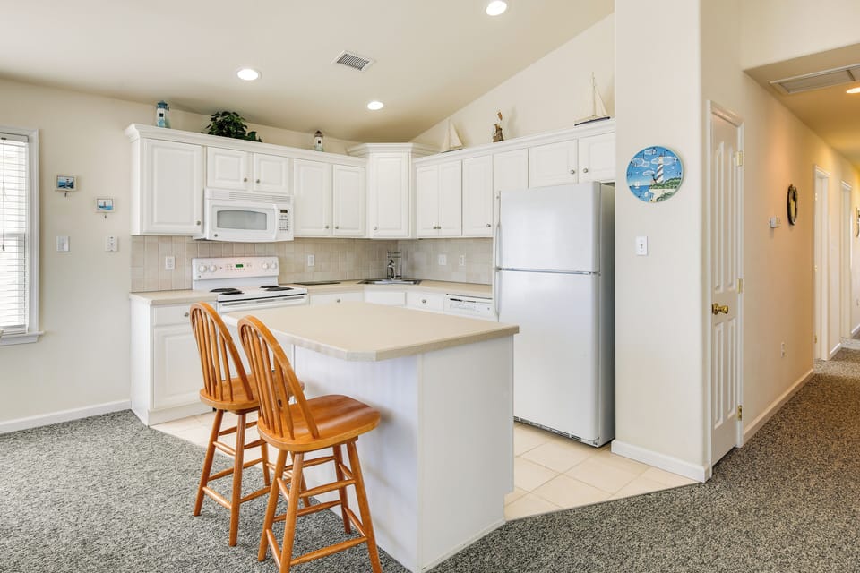 Kitchen | Trash Bags/Paper Towels