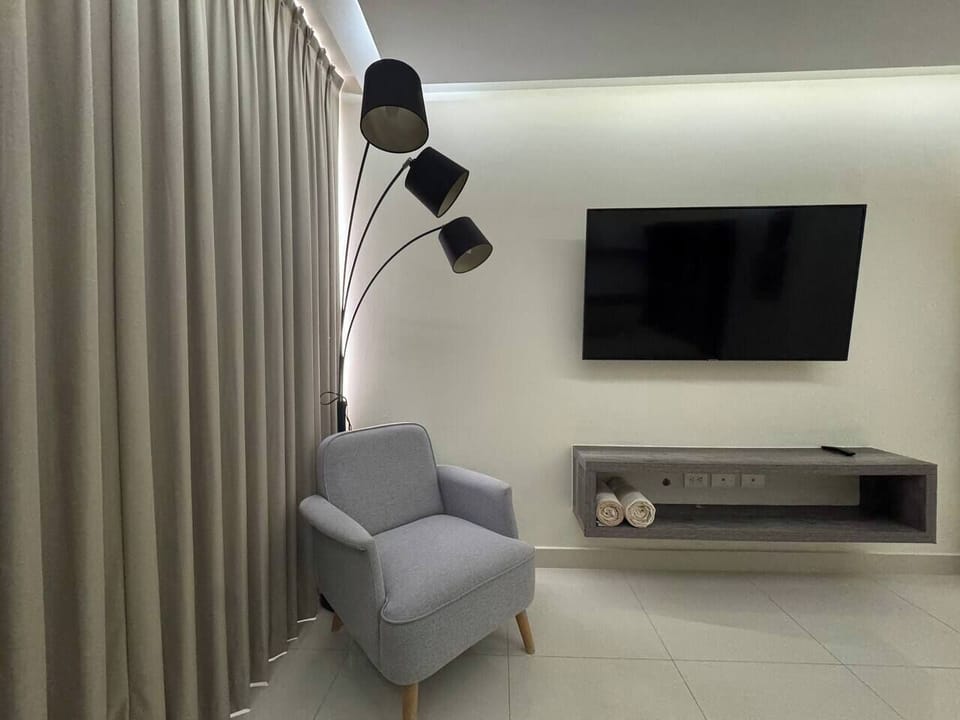 Arm Chair