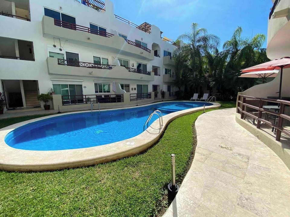 Pool (2)