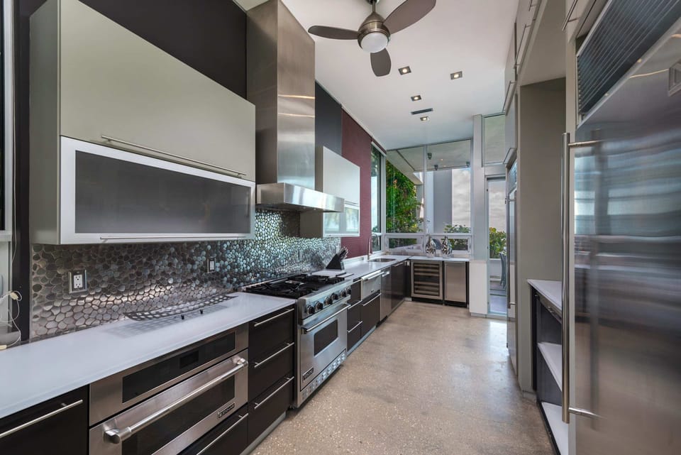 udfpg6upydlwyqzo7cjz-scaled-1-1-1-1