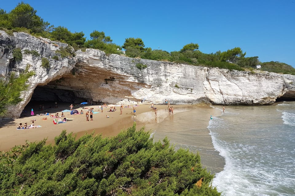 The nearby beach "Baia dei Colombi"