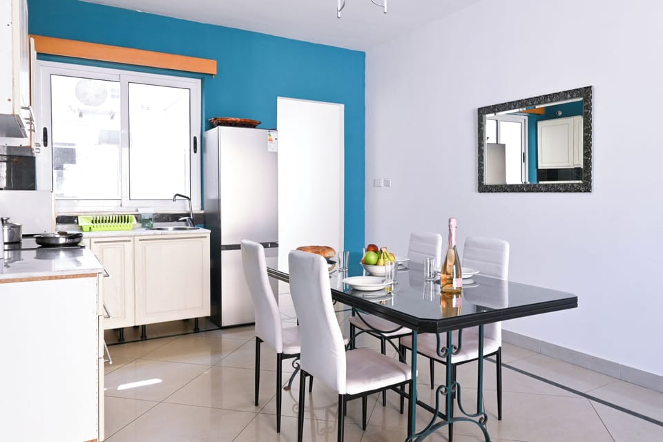 Kitchen and dining area
