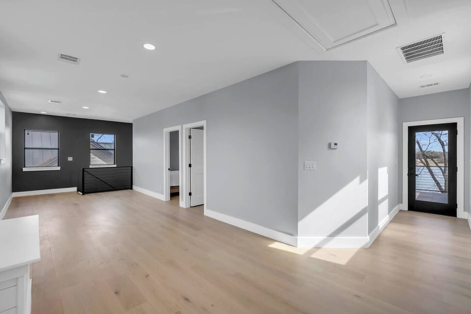 Upstairs Gameroom and Balcony access