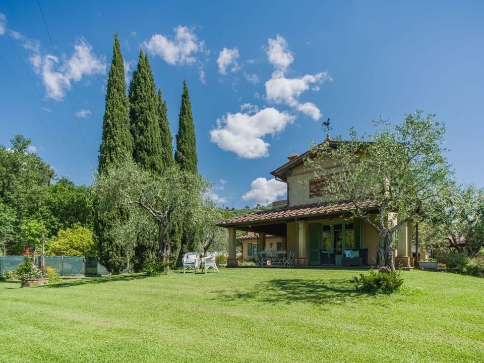 Tree, Grass, Shrub, Home, Land Lot, Rural Area, Cottage, Garden, Estate, Lawn