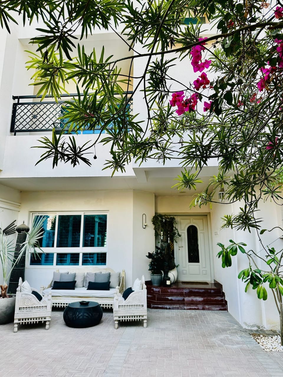 Main Entrance and Front Garden 