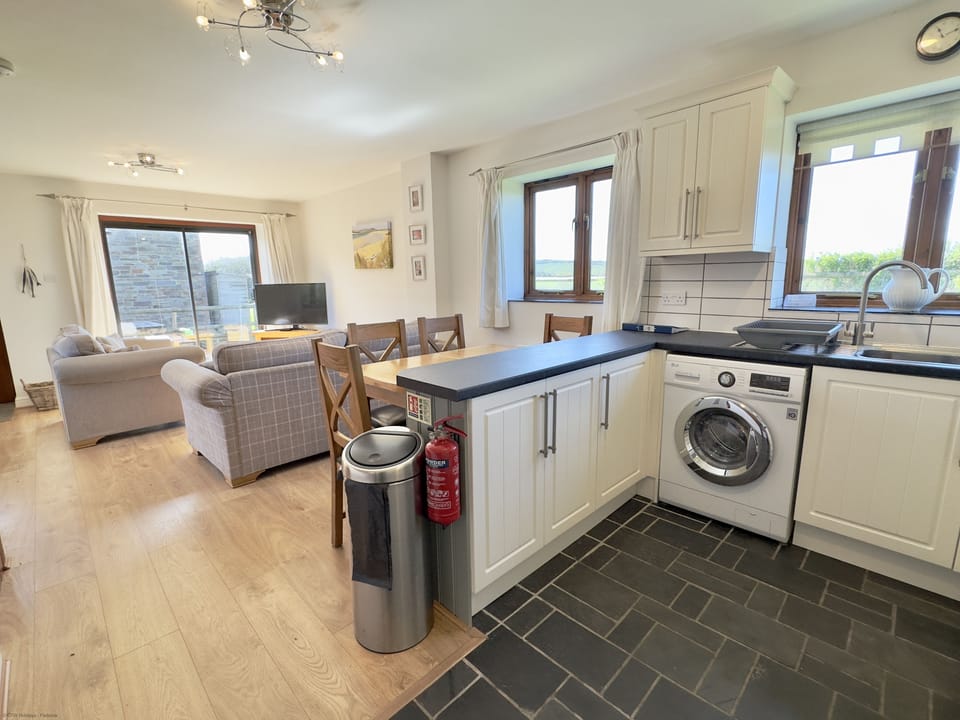 Kicthen/Diner Field View Holiday Cottage , Padstow North Cornwall
