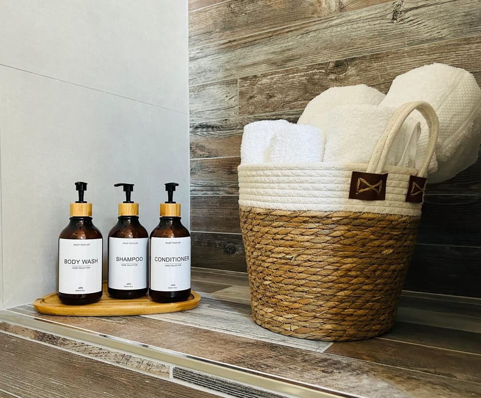 Bathroom amenities