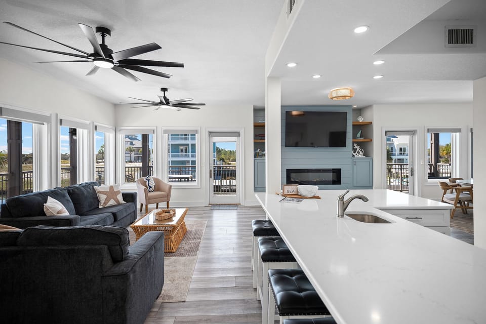 Main (2nd) Floor Living Room with Views! 