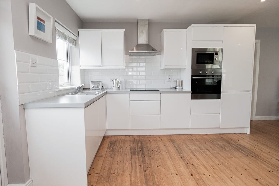 Kitchen Brittas Bay Holiday Park No.18- Sandy Beach Seaside Retreat-Self Catering Seaside Holiday Home Brittas Bay County Wicklow