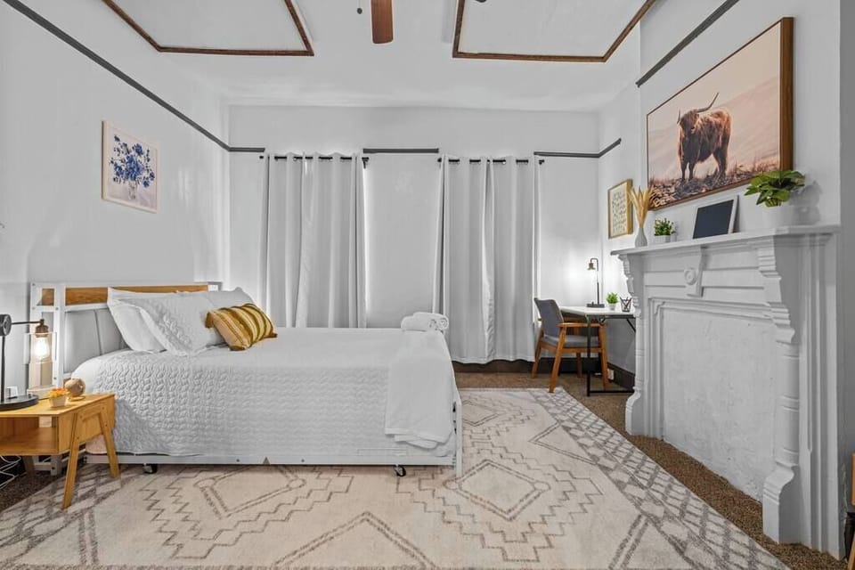 Convenient laundry space equipped with a washer and dryer. Perfect for longer stays and easy cleanups.