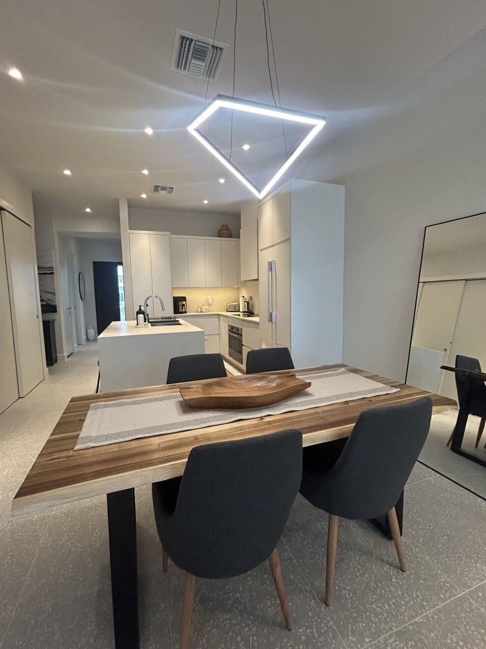 Dining Room:
-Hardwood table
-Comfortably sits 4 with plenty of space