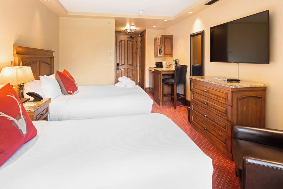 Settle in with plenty of space for bags and lounging.