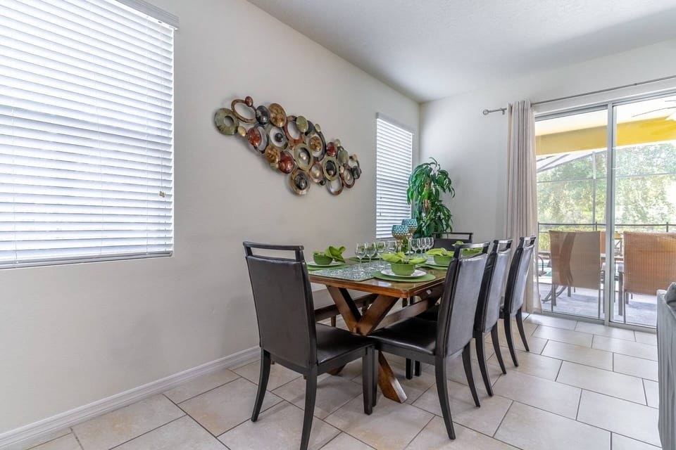 Dining area with seating for 8