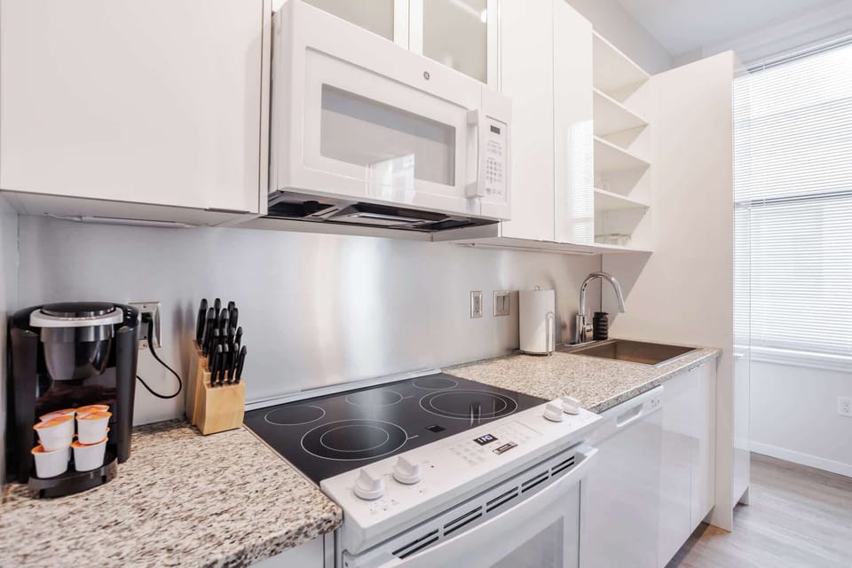 Fully equipped kitchen