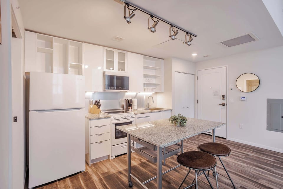 Fully equipped kitchen
