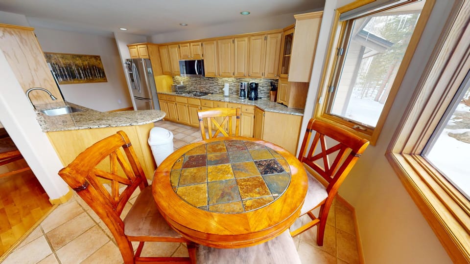 Kitchen Nook Seats 4 - Kitchen Nook Seats 4