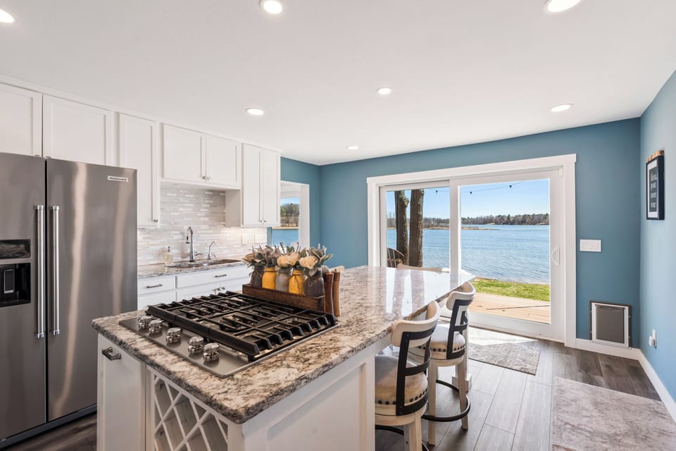 Large gourmet kitchen with all the fixings perfect for meals.