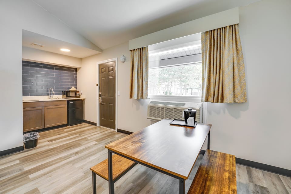 Port Huron Vacation Rental | Studio | 1BA | 1 Step Required | 600 Sq Ft