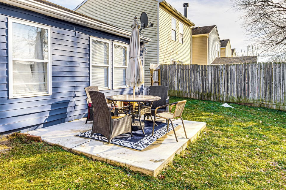 Fenced Backyard | Patio | Outdoor Dining Area