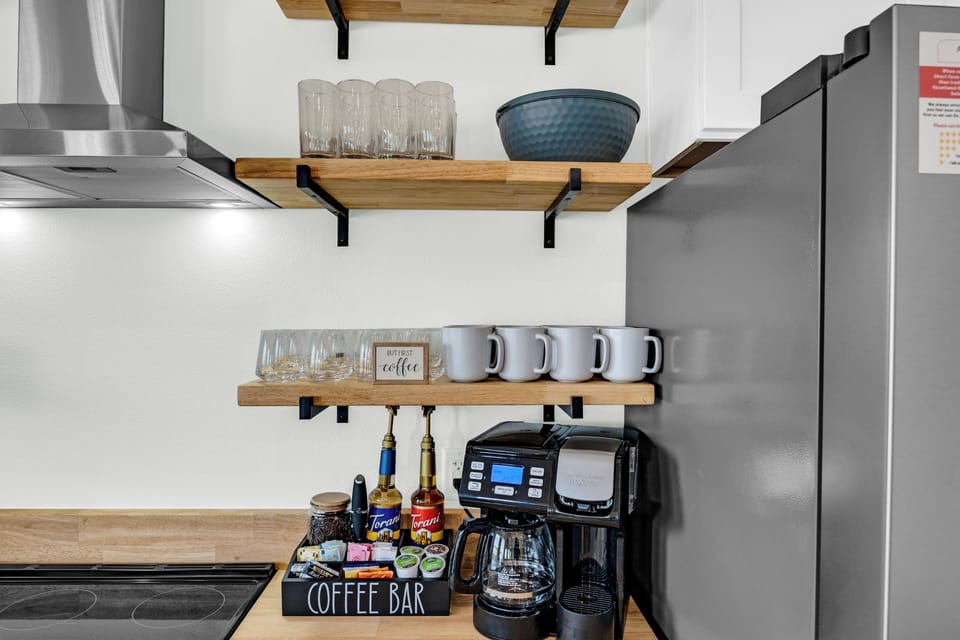 Flex Brew Coffee Maker that will make a pot of coffee and individual cups